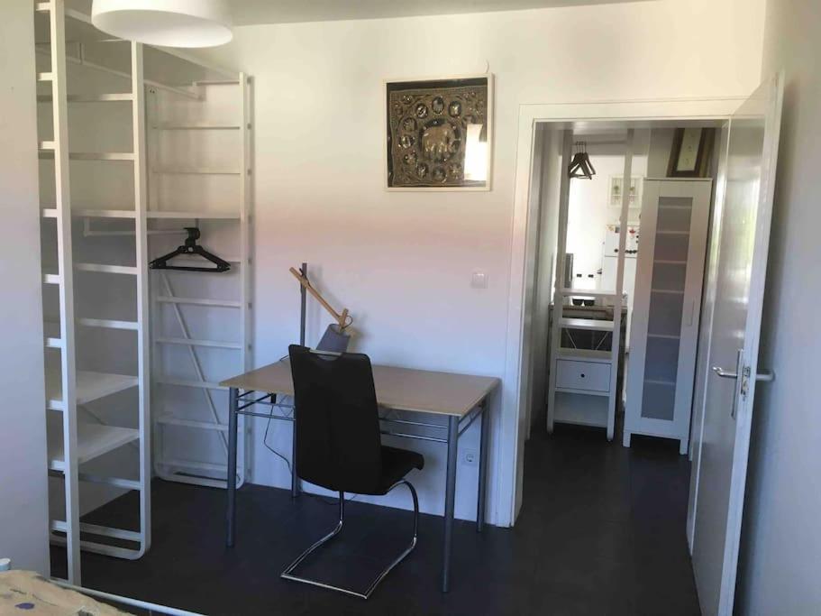 Luminous Apartment In Kehl Near Strasbourg, Conveniently Located Next To A Tram Stop With Direct Access To Strasbourg City Centre Exterior foto