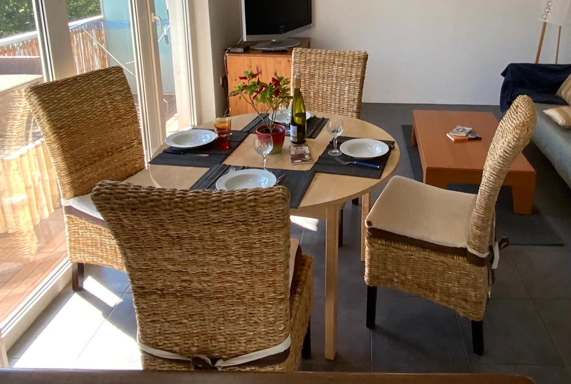 Luminous Apartment In Kehl Near Strasbourg, Conveniently Located Next To A Tram Stop With Direct Access To Strasbourg City Centre Exterior foto